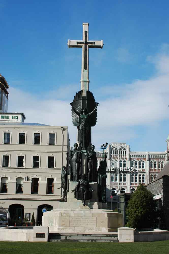 233 - Nueva Zelanda - Christchurch, Cathedral Square, estatua